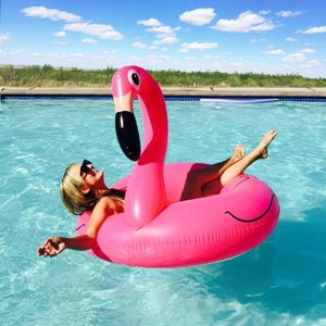 Flotador Inflable de <span class=keywords><strong>Flamenco</strong></span> Rosa para Adultos, 120 cm, Tumbona Flotante Grande para Piscina con Empaque Premium - Product Image 2