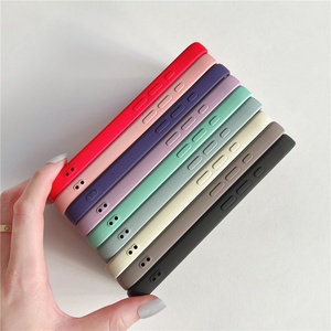 เคสโทรศัพท์ซิลิโคนเหลวสุดหรูสำหรับ iPhone 15 Pro 14 Plus 13 12 Mini 11 XS Max XR 7 8 SE สีสันสดใส ป้องกันรอยขีดข่วน ฝาหลังแบบด้าน - Product Image 6