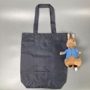 Bolsa de compras reutilizable de poliéster Bolsa de poliéster plegable Bolsas de asas de poliéster con logotipo impreso personalizado - Product Image 3