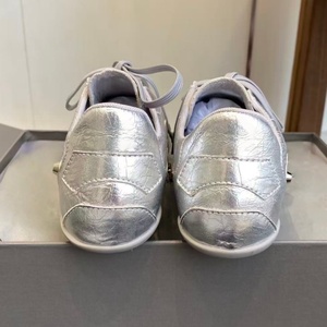 Zapatos deportivos transpirables y cómodos para las cuatro estaciones, con diseño de colores brillantes y calidad duradera. Zapatos de marca de diseñador. - Product Image 6