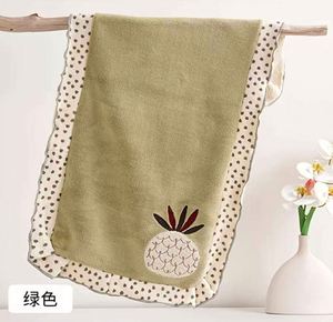 Serviette en velours corail tissé épaissi avec logo personnalisé, douce, absorbante, sans peluches, séchage rapide, pour usage domestique, aspect de haute qualité - Product Image 5