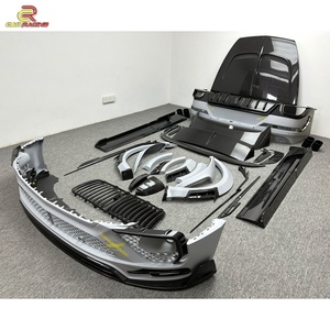 Kits de Conversión de Carrocería MSY Style en Fibra de Carbono Parcial para Bentley Bentayga 2020-UP: Faldones Laterales, Parachoques, Capó, Alerón y Rejilla - Product Image 1