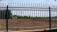 Clôtures de ferme en acier galvanisé robustes et durables, clôtures de jardin modernes écologiques, décoratives et naturellement esthétiques