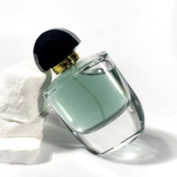 Flacon de parfum en verre vide 100 ml avec atomiseur pulvérisateur, design unique, pour emballage cosmétique et désodorisant de voiture