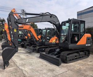 La nouvelle mini-excavatrice sur chenilles de 8 tonnes DX80D a une puissance de 36,4 kW et une capacité de godet de 0,3 m³ - Product Image 6