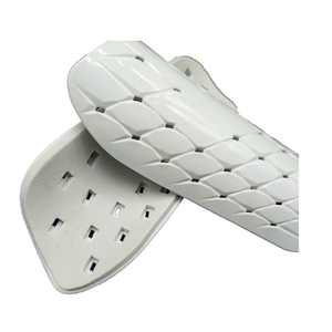 Thể thao chuyên nghiệp bảo vệ bóng đá bảo vệ ống chân tùy chỉnh bảo vệ thăng hoa PP + EVA bóng đá bóng đá bảo vệ ống chân miếng đệm - Product Image 3