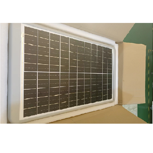 Lampadaire solaire LED 150W à 3 têtes avec capteur de mouvement PIR, lumière du jour 6000K, garantie 3 ans, corps en aluminium IP65 - Product Image 1