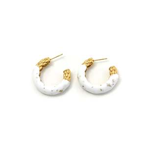 Pendientes de Aro Chapados en Oro Blanco con Diseño de Cabeza de Serpiente, Acero Inoxidable 316L, Resistentes y Sostenibles, Pendientes Finos Colgantes - Product Image 1