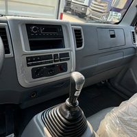 Nouveau camion léger SINOTRUK HOWO 4x2 petit camion de livraison de 8 tonnes à vendre
