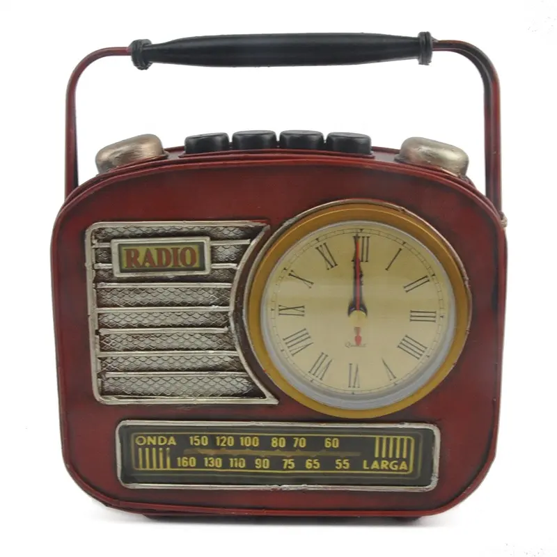 Modelo de Radio de Metal para decoración del hogar, Retro, Vintage, artesanal, con reloj, Banco de monedas, adornos nostálgicos, Bar antiguo, Europa