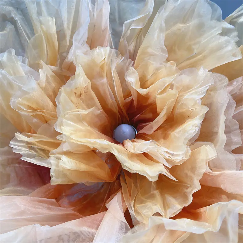 أورغانزا عملاقة قائمة من الحرير بها ورود كبيرة عالية الجودة من زهرة الفاوانيا ستارة خلفية للزهور ديكور حفلات الزفاف