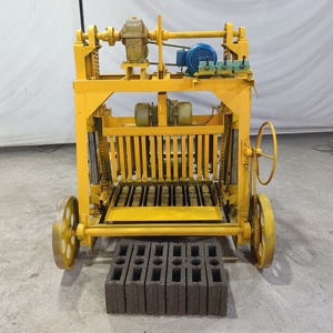 Máquina Móvil para Fabricar Bloques de Hormigón de Bajo Costo, Fácil de Operar, con Ruedas Grandes y Función de Puesta de Huevos - Product Image 6