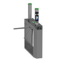 Puerta de Acceso Semiautomática de Tres Rodillos Compatible con Tarjeta RFID para Control de Entradas en Estadios