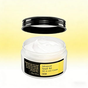 ครีมบำรุงผิวหน้าสูตรเข้มข้นพิเศษ ข้ามพรมแดน ช่วยลดเลือนริ้วรอย 100 มล. สารสกัดจากเมือกหอยทาก ต่อต้านริ้วรอย - Product Image 1