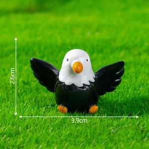Miniatura American Bald Eagle Figure Garden Mini Resina Calva Eagle Hen Chick Figuritas Ornamento para DIY Party Outdoor Lawn Garden - Product Image 5