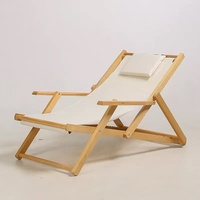 Mobilier d'extérieur moderne avec logo personnalisé Chaise de plage pliable et inclinable en toile Oxford pour les pique-niques de jardin et les bains de soleil sur terrasse en bois