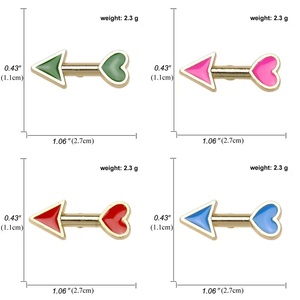 Broches en métal en gros, nouvelles broches miniatures en forme de cœur et de flèche de dessin animé pour accessoires vestimentaires de couple, souvenirs, épingles de revers de costume - Product Image 5