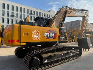 Excavadora de cadenas SY215C usada de construcción robusta, unidad de alto torque para excavación de almacenes de materiales y movimiento de grandes volúmenes de tierra - Product Image 3