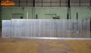 Foshan รั้วสวนอลู<span class=keywords><strong>มิ</strong></span>เนียมรั้ว45องศารั้วกั้นขอบเคลือบด้วยผง - Product Image 5