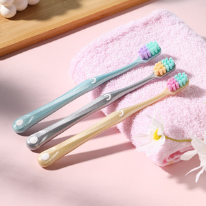 Brosse à dents à poils doux pour adultes, brosse à dents manuelle à tête large de qualité supérieure, nettoyage de haute qualité pour un usage domestique - Product Image 1