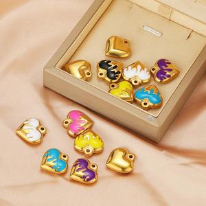 Ciondolo a forma di <span class=keywords><strong>cuore</strong></span> in oro in acciaio inossidabile con ciondolo a forma di olio classico ciondolo per la creazione di gioielli in smalto con placcatura in oro - Product Image 3