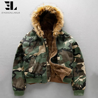 Blouson aviateur réversible LARSUR en nylon ripstop camouflage avec capuche en fausse fourrure, effet vieilli, coupe courte