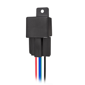 El Rastreador GPS Más Pequeño del Mundo - Dispositivo de Rastreo con Micro Relé, Corte Remoto del Motor y Rastreo en Tiempo Real - Product Image 2