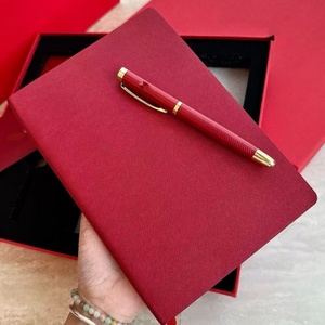 Set de Regalo Corporativo de Lujo Rojo de Alta Calidad con Cuaderno, Bolígrafo y Batería Externa de 10000mAh Tamaño A6 para Regalos Promocionales - Product Image 2