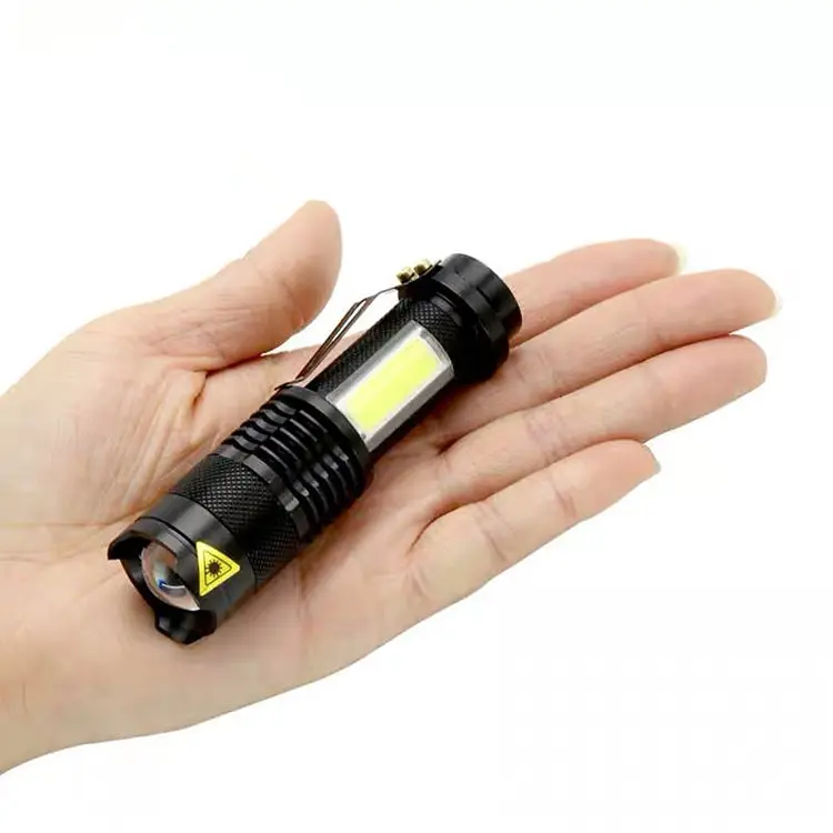 Venta caliente Tamaño de bolsillo Flash Light Nuevo diseño Mini antorcha Light Super brillante Zoom COB LED Linterna