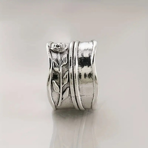H266 Anello con fiore placcato in argento, stile rustico, regalo unisex, anelli alla moda - Product Image 4