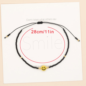 Kleine zaadkraaltjes verstelbare lampwork glazen letter kinder trendy jubileum macramé armband - Product Image 2