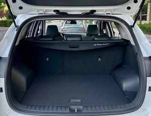 <span class=keywords><strong>Hyundai</strong></span> <span class=keywords><strong>Tucson</strong></span> en Oferta, SUV de 5 Plazas, 130KW 265 Nm, Automático, Volante a la Izquierda, R17, Auto Usado con Interior Oscuro - Product Image 6