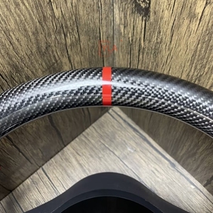 Volante Deportivo de Fibra de Carbono Roja con Base Plana, Compatible con Mercedes-Benz <span class=keywords><strong>AMG</strong></span> <span class=keywords><strong>GT</strong></span> <span class=keywords><strong>63s</strong></span> W205 W166 W177 W204 W217 W222 C63 E63 S63 - Product Image 2