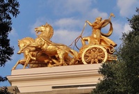 Sculpture en laiton bronze antique du dieu grec Apollon sur chariot et cheval, art sculpté avec chariot, haute qualité 3D Bringfine
