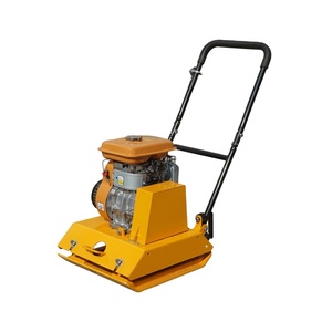 Compacteur à plaque vibrante à essence de 4000 W, moteur certifié EPA - Product Image 1