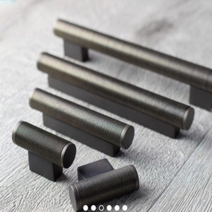 Venta Directa de Tiradores de Latón Artesanales para Muebles, Diseño Moderno de Lujo Ligero para Cocina, Armario y Cajones, Fácil Instalación - Product Image 3