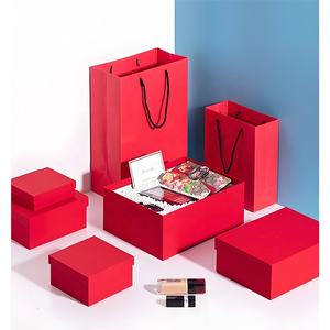 Caja de Regalo Cuadrada Personalizada, Caja de Papel para Regalos, Caja y <span class=keywords><strong>Bolsa</strong></span> para Accesorios de Moda en Rojo y Blanco con Logotipo - Product Image 1