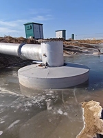 Station de pompage flottante en HDPE durable, anti-corrosion, avec pompe submersible pour la gestion des rivières et les projets de réservoirs