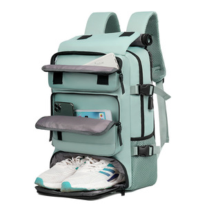 Sac à dos décontracté grande capacité pour hommes et femmes, idéal pour l'alpinisme, les voyages transfrontaliers, les affaires et le transport d'ordinateur portable en polyester. - Product Image 3