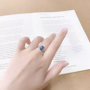 <span class=keywords><strong>Anillo</strong></span> <span class=keywords><strong>de</strong></span> Diamante <span class=keywords><strong>Azul</strong></span> Cultivado en Laboratorio con Corte Esmeralda, Chapado en Oro Blanco <span class=keywords><strong>de</strong></span> 18K, Color Fantasía, <span class=keywords><strong>Anillo</strong></span> <span class=keywords><strong>de</strong></span> Compromiso y Boda para Mujer, Joyería Fina, <span class=keywords><strong>Anillo</strong></span> Nupcial - Product Image 5