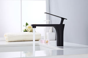 Robinet de lavabo en laiton massif noir, design personnalisé, à poignée unique, anti-éclaboussures, durable, mitigeur d'eau chaude et froide réglable - Product Image 6
