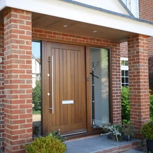 Villa Américaine Entrée Principale Contemporaine Portes en Bois pour Maisons Extérieur Porte Pivotante Principale avec Sidelite - Product Image 1