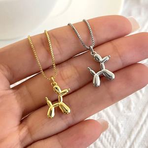 Collier pendentif en forme de chien mignon plaqué or en gros - Product Image 2