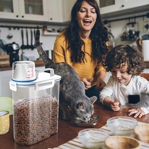 Conteneur à riz de 2 kg, conteneur à céréales hermétique, distributeur de grains secs, boîte de rangement alimentaire avec conception hermétique, tasse doseuse - Product Image 6
