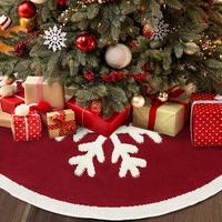 Klassischer Roter Schneeflocken-Weihnachtsbaum-Sockel 48 Zoll Acryl Bestickt Rustikale Feiertagsdekoration Direkt vom Hersteller