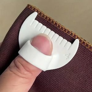 DIY Crafts <span class=keywords><strong>Aide</strong></span> à la couture à la main Modèle de verrouillage de bord 3mm d'épaisseur Dé à coudre en plastique Accessoire pour la mode de tissu domestique - Product Image 3