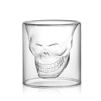 Vente en gros pas cher fait à la main à double paroi en forme de crâne verre à whisky en cristal verre à liqueur tasse pour bar fête même