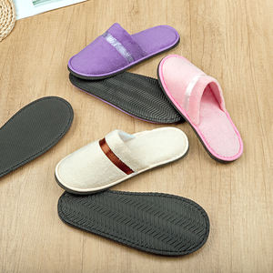 شباشب فندقية فاخرة للسبا من الصوف المرجاني مع حزام حريري للجنسين ذات نعل غير زلق للاستخدام الداخلي للضيوف - Product Image 1