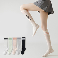 Premium OEM Trendy 2 Bandes Tricoté Coton Genou Haut Sports Yoga Chaussettes D'été Respirant Femmes Chaussettes De Compression