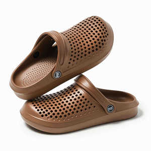 <b>Clogs</b> Breathable Round Toe Flat Outdoor Beach Shoes For <b>Men</b> Women Sport Style Medium Thickness 4cm Heel - Product Image 3